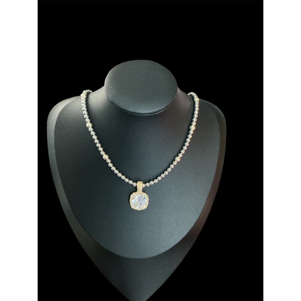 Two Tone Bead Necklace with Clear Pendant